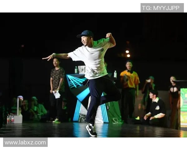 实时新闻南京街舞队在极限运动会中的奋进之路与突破成就全景回顾